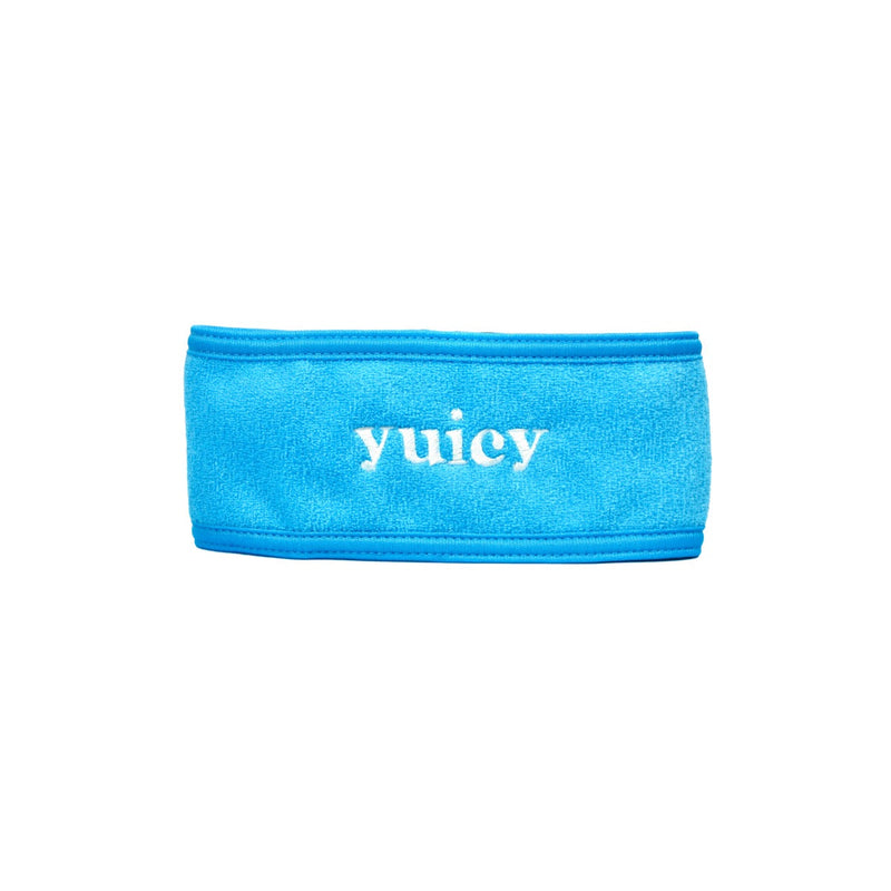 Blaues Haarband mit weißem yuicy-Logo.